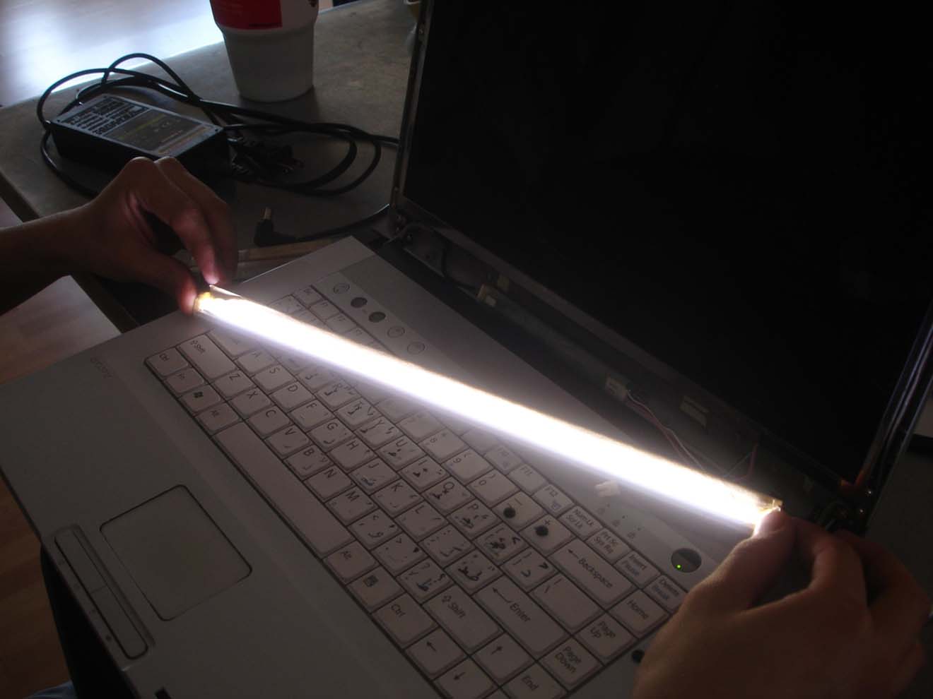 Замена и ремонт подсветки экрана ноутбука в Сестрорецке