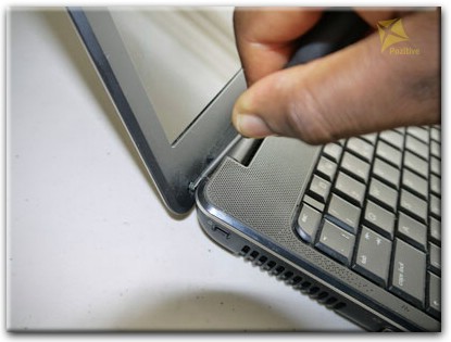 Замена экрана ноутбука Compaq в Сестрорецке